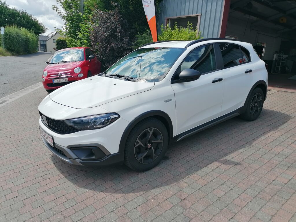 Fiat Tipo 1.6 Mjet HB Cross 130 CV